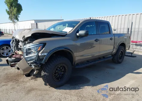 2022 Nissan Titan Pro-4X 4X4 z USA, uszkodzony, nr VIN 1N6AA1ED5NN102839